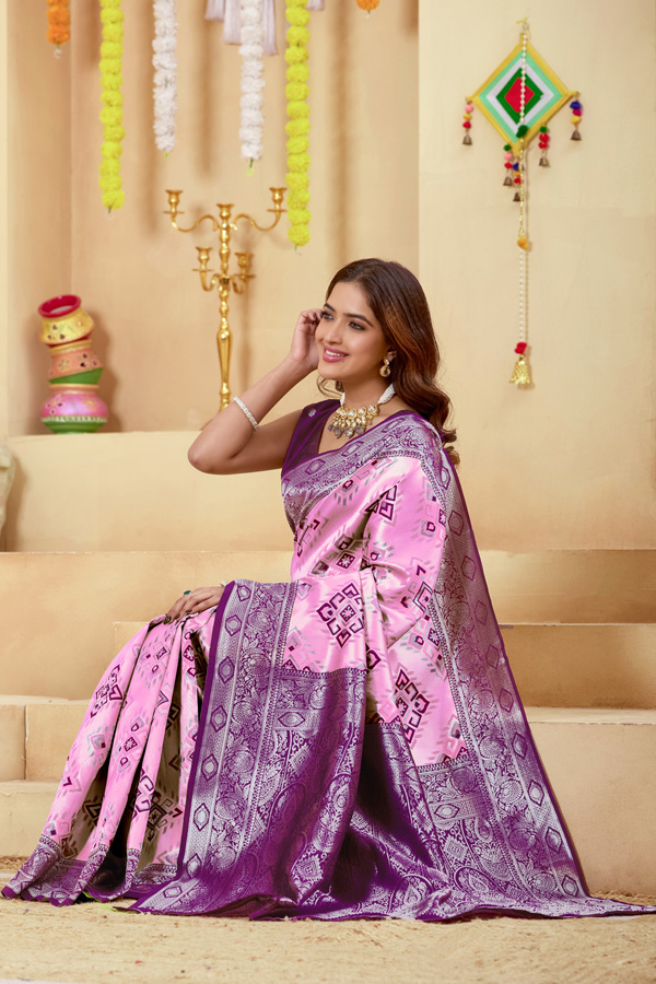 Luchila Woven Design Zari Patola Saree With Blouse Piece