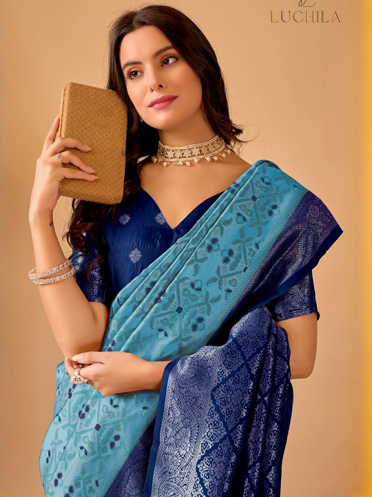 Woven Woven Design Zari Patola Saree with a Blouse piece