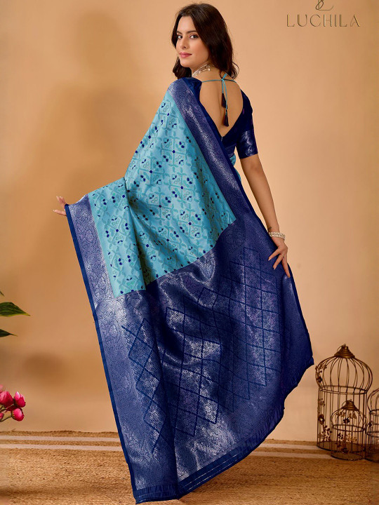 Woven Woven Design Zari Patola Saree with a Blouse piece