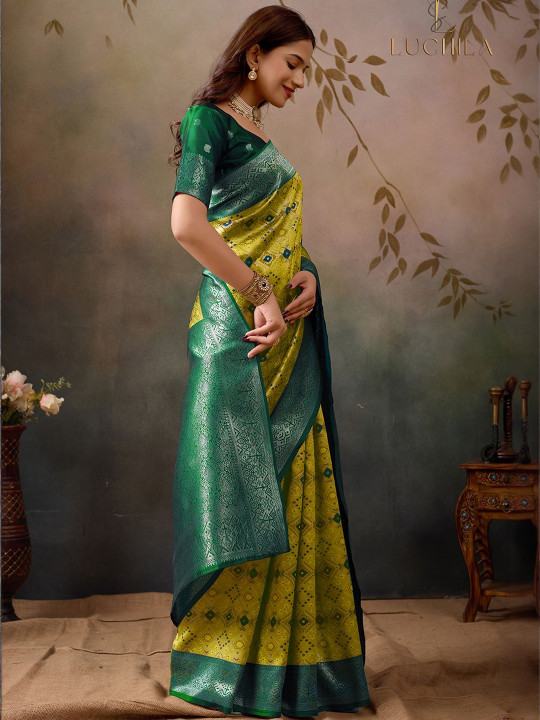 Women Woven Design Zari Patola Saree with an Unstitched Blouse Piece